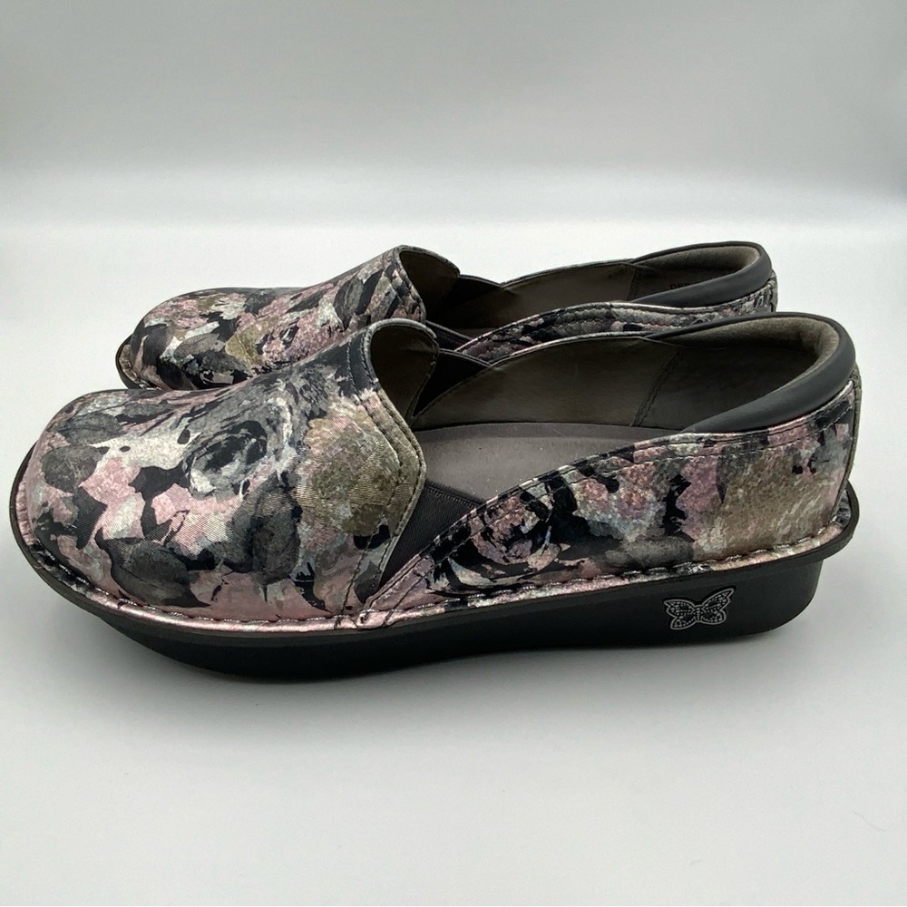 Alegria Debra Floral Mix and Mingle Nursing Shoes. Size 39. Pink/Black - Picture 4 of 8